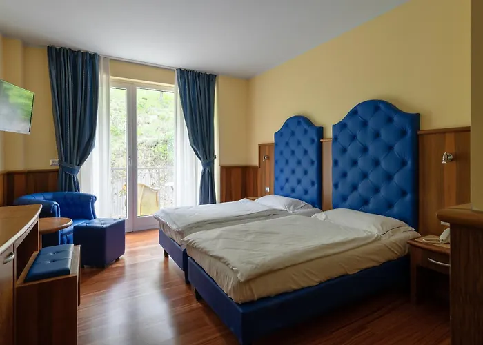 Internazionale 4* トッリ・デル・ベーナコ