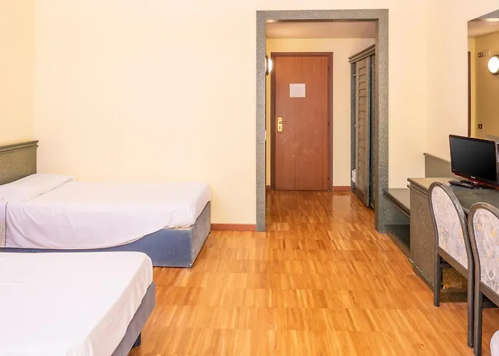 Hotel Internazionale Torri Del Benaco