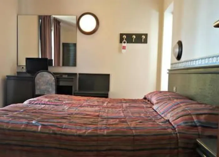 Hotel Internazionale Torri Del Benaco