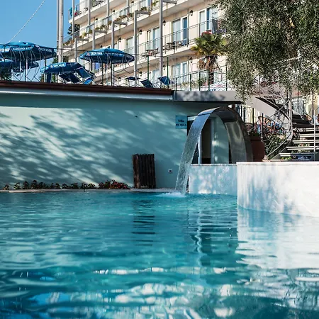 Internazionale Hotel 4*